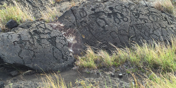 Petroglyphs at Panau Nui
